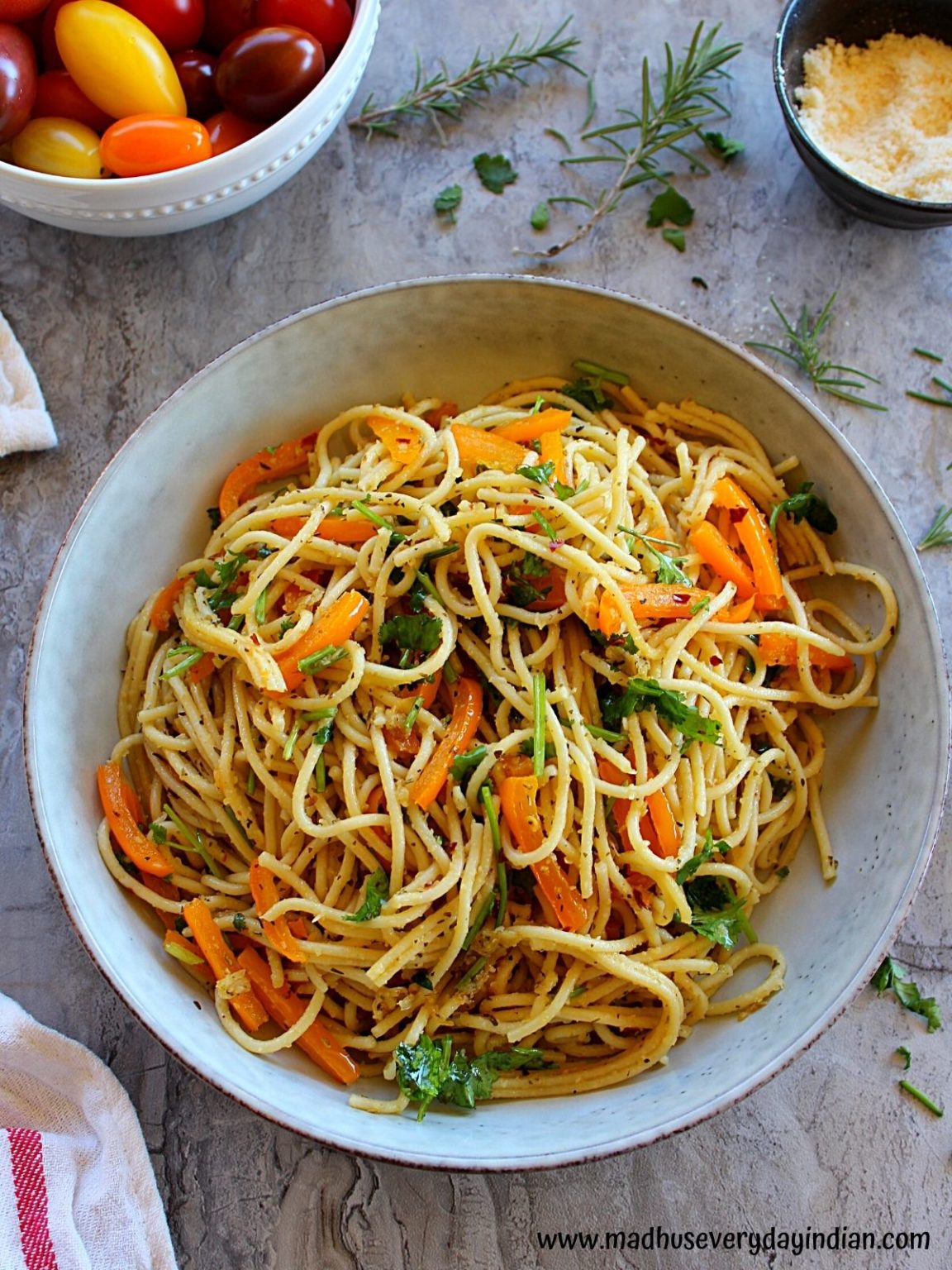 Instant Pot Spaghetti with Garlic and Olive Oil | Aglio E Olio